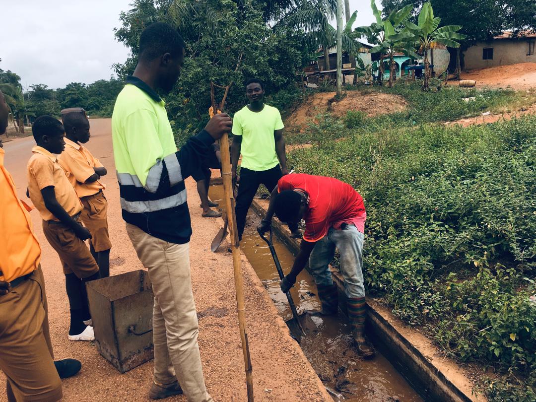 Ashiam Community Clean-Up photo from Kenneth Adu-Akwabeng's work.