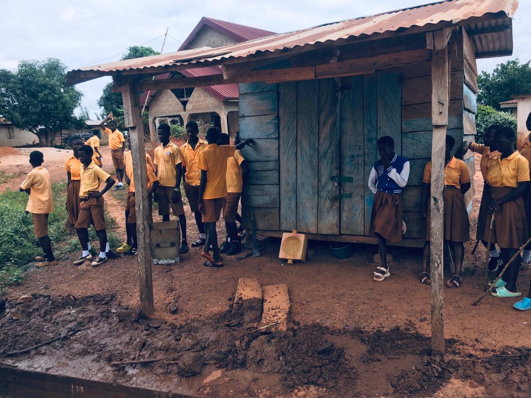 Ashiam Community Clean-Up photo from Kenneth Adu-Akwabeng's work.